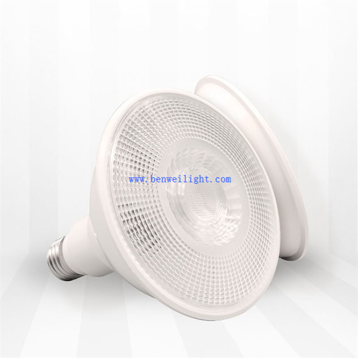 ПАР30 меке беле сијалице средње базе